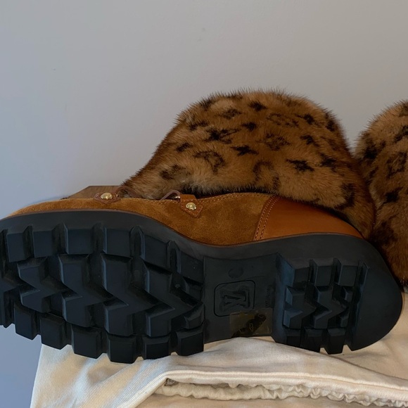 Louis Vuitton Mink & Suede Ankle Boots - Picture 9 of 14